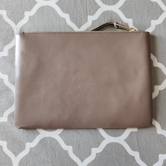 **St John Nude / Mauve Leather Gold Zip Clutch Bag - Picture 2 of 6